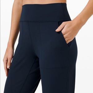 Olive lululemon align cropped joggers